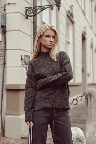 Basic gebreide trui donkergrijs - Taylor