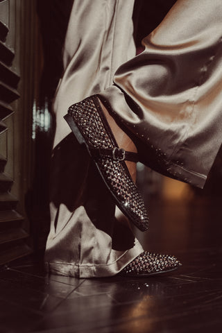 Crocheted ballerinas with brown studs - Shelly