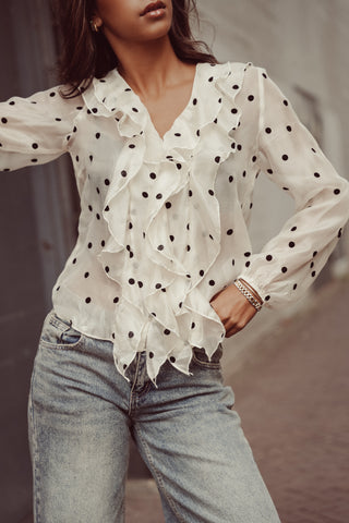 Blouse met stippen en ruffles beige - Cleo