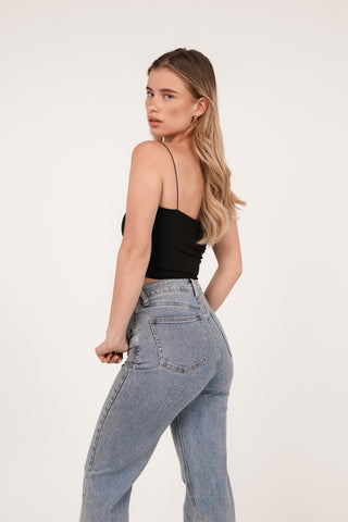Crop top zwart met spaghettibandjes