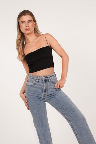 Crop top zwart met spaghettibandjes