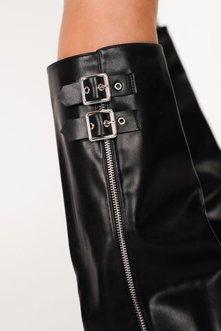 Hohe schwarze Stiefel mit Schnallen - Eliva