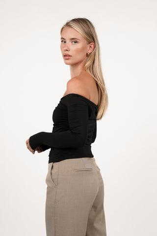 Off shoulder top met detail zwart - Odilia