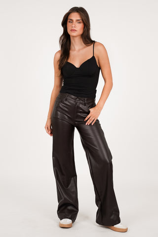 Basic top met cups zwart - Olina