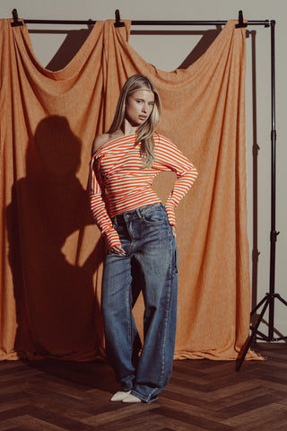 One shoulder top gestreept oranje/wit - Alexia