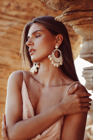 Statement oorhangers beige - Nevada