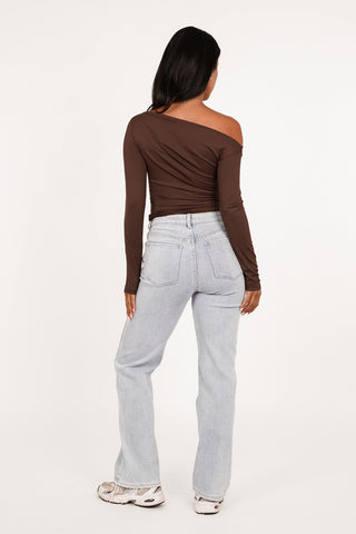 Stretch top met lange mouw bruin - Carry