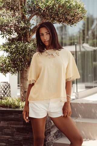 T-shirt met kant geel - Bellami