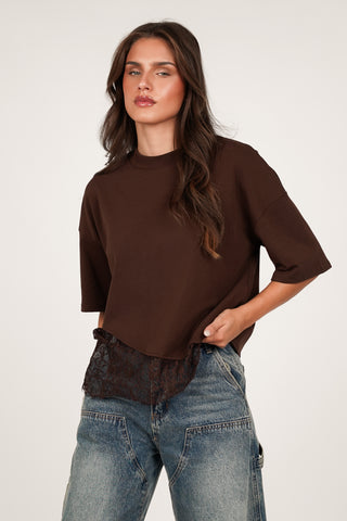 Oversized t-shirt met kanten onderzijde choco bruin  - Elvia