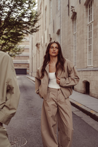 Kurtka damska oversize w kolorze taupe – Mascha