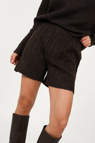 Gebreide short met kabelpatroon bruin - Margo
