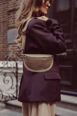 Heuptas leer met studs taupe - Lorena