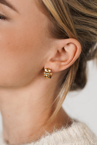Kleine oorbellen schakel goud - Milia