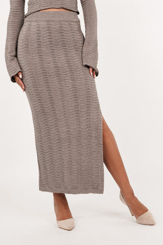 Knitted maxi rok met split taupe - Rosalie