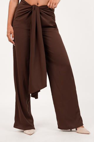 Low waist broek met knoop bruin - Chrissy