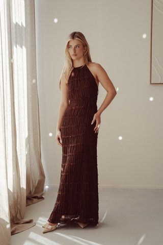Maxi jurk met halter en open rug bruin - Romy