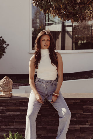 Mouwloze top met stretch wit - Cecile