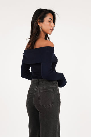Off shoulder top donker blauw - Yumi