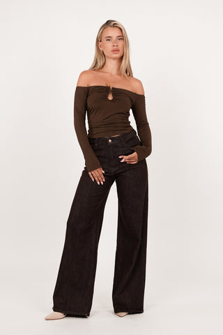 Off shoulder top met detail bruin - Odilia