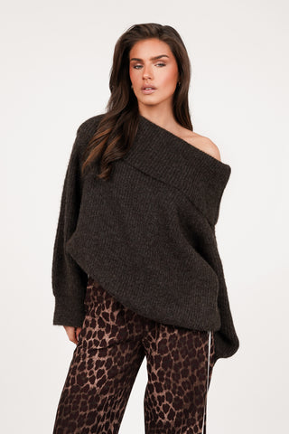 Off shoulder trui oversized bruin - Ysis
