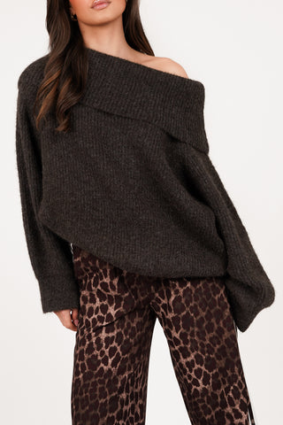 Off shoulder trui oversized bruin - Ysis