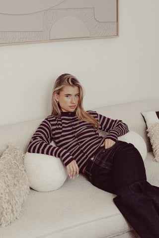 Stretch top gestreept met knoopjes bordeaux - Yasmine