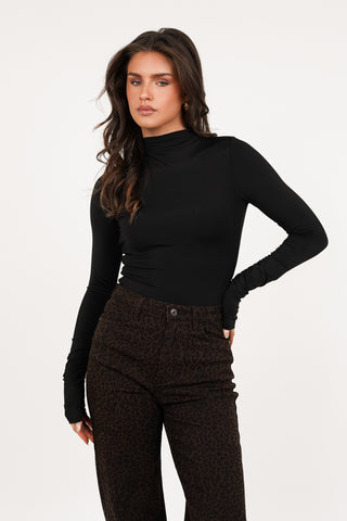 Stretch top met plooien zwart - Ellen