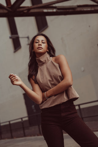 Suede halter top taupe - Lesley