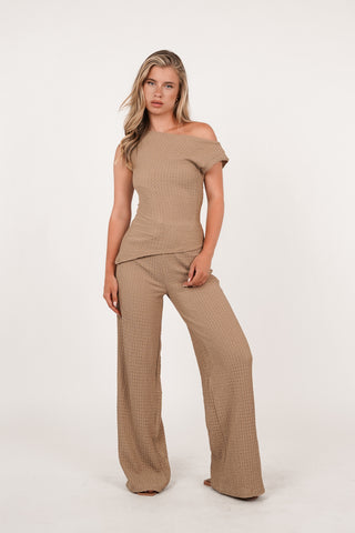 Wijde broek dames met structuur camel - Elvira