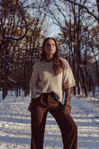 Zachte trui met korte mouw taupe - Annelou