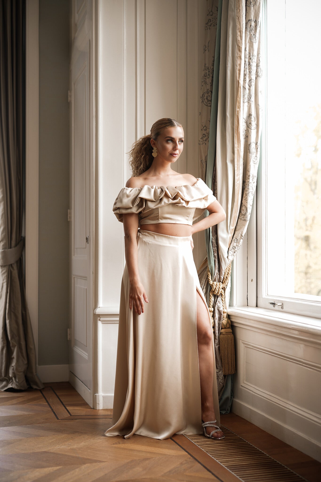 Beige jurk bruiloft hotsell